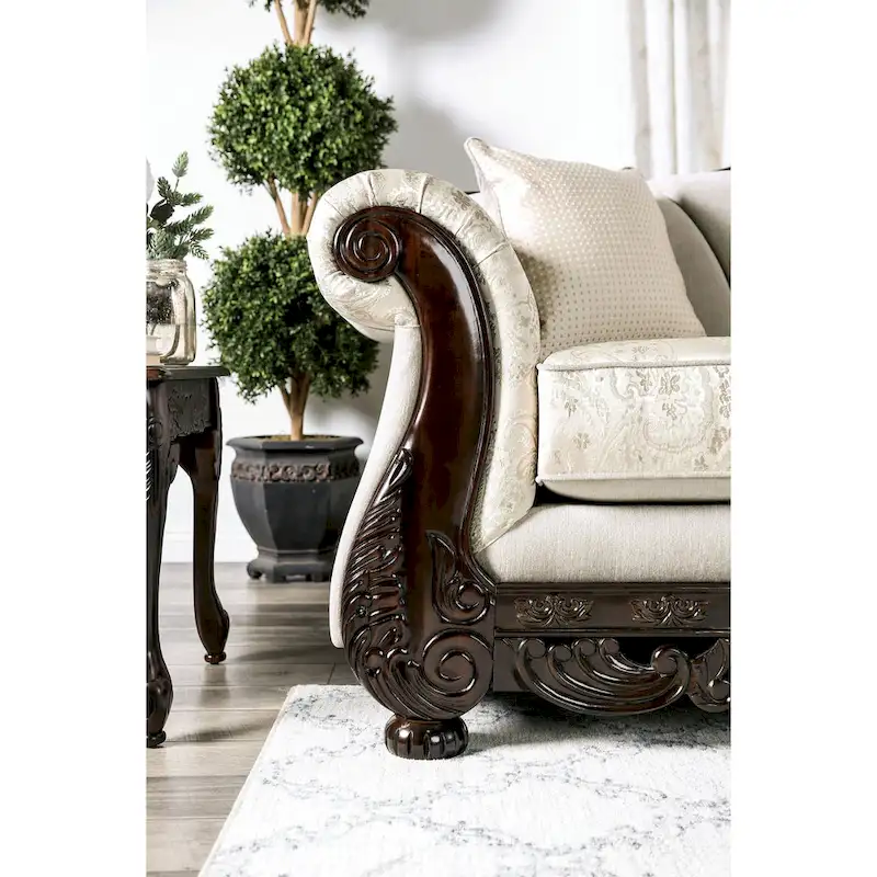 Dikic Traditional Chenille Upholstered Sofa by Furniture of America