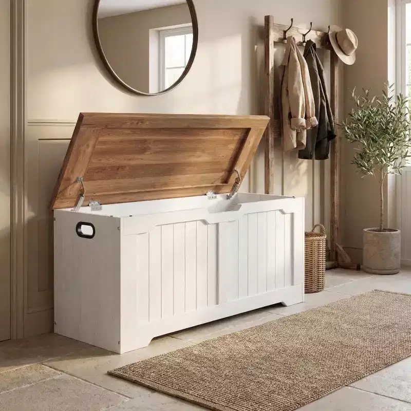 Storage Bench with Farmhouse Design - Storage Chest with 2 Safety Hinges, 15.7 x 39.4 x 18.9 Inches, Ideal for Entryway, Bedroom, and Living Room