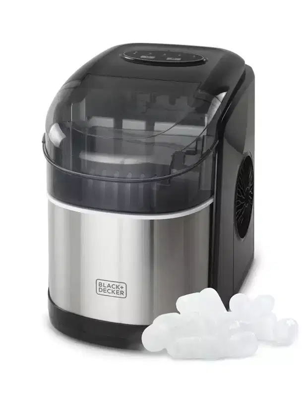 BLACK+DECKER 26 lb. Capacity Ice Maker with Ice Basket and Scoop