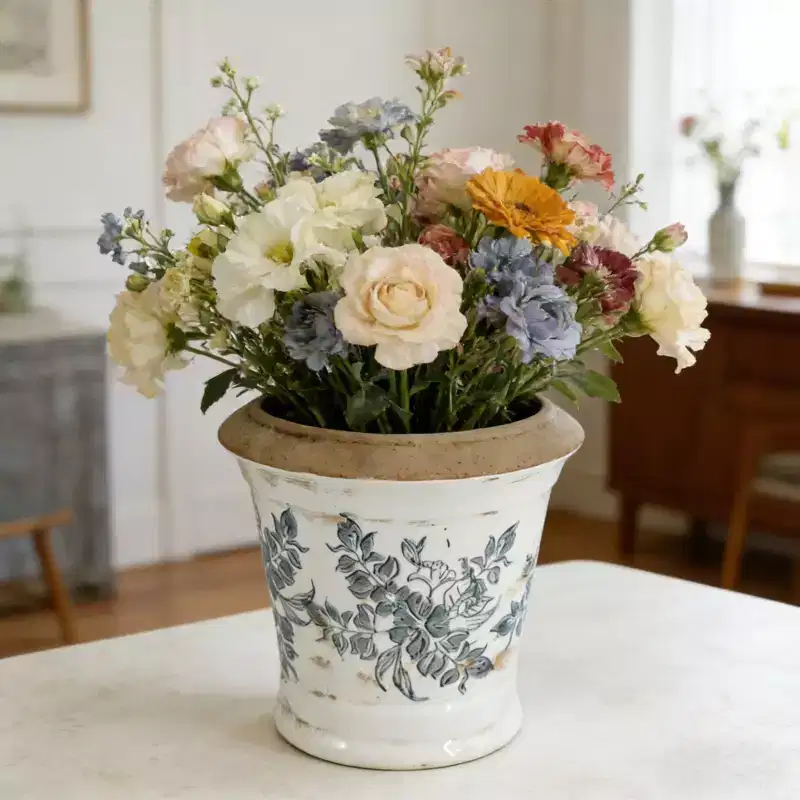 NAYSAYE 7 Inch Ceramic Floral Planter Set 2 Piece Vintage European Style for Tabletop Shelf Home Decor, White and Black, 7.1*7.1*6.7