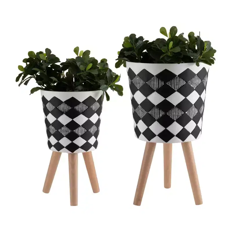 Okak 2PCS Modern Indoor Plant Pots with Diamond Shape Pattern, Flower Pots with Wooden Legs, Plant Pots for Tabletop or Windowsill, Black