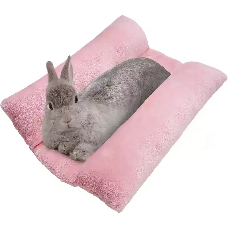 Zeus & Ruta Bunny Bed for Rabbit Cage - Thickened Soft Plush Mat to Prevent Sore Hocks, with Cotton Pillows, Indoor Hutch Sleeping Mat (Pink)