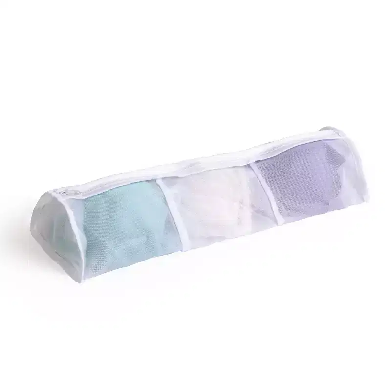 Smart Design 3 Compartment Wash Bag with Safety Zipper - White